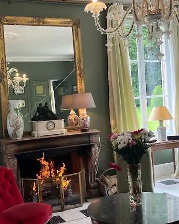 Chateau De Goville Bed & Breakfast