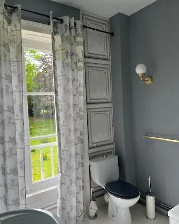 Chateau De Goville Bed & Breakfast Le Breuil-en-Bessin