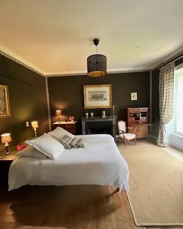 Bed & Breakfast Chateau De Goville 3*