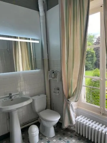 Chateau De Goville Panzió Le Breuil-en-Bessin