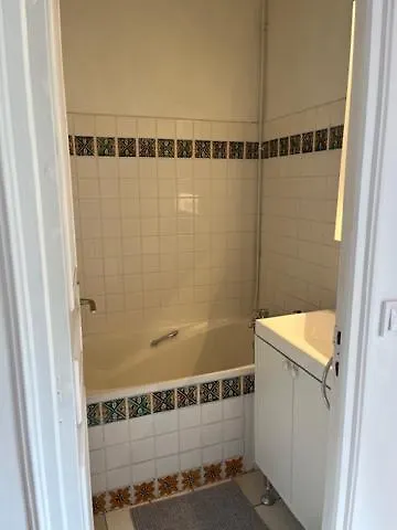 Chateau De Goville 3*