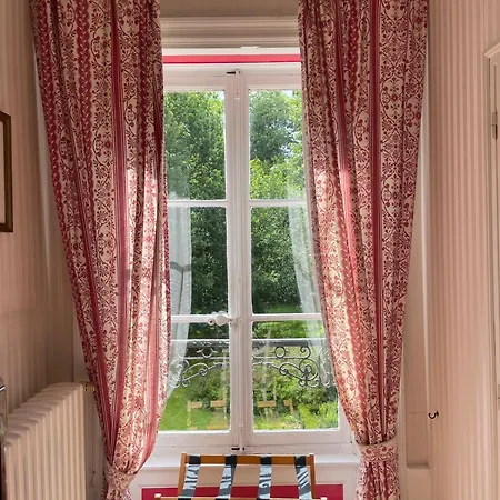 Chateau De Goville Nocleg ze śniadaniem Le Breuil-en-Bessin