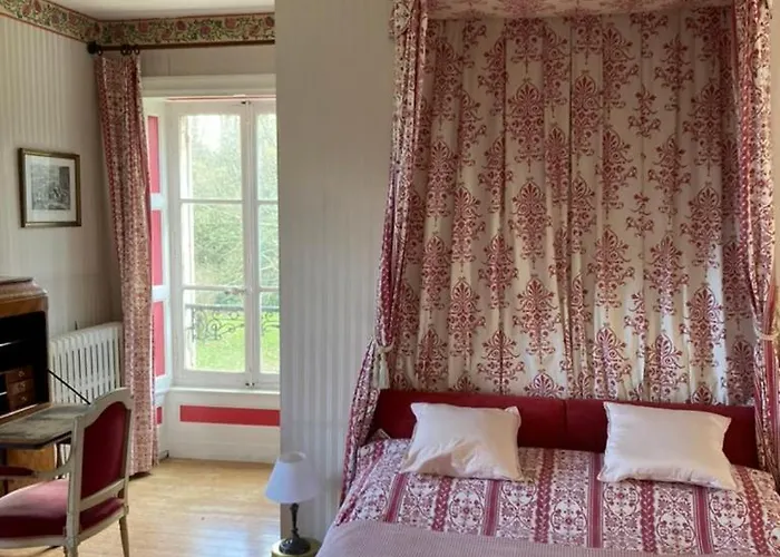 Chateau De Goville 3* Le Breuil-en-Bessin