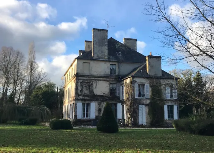 فندق مبيت وإفطار Chateau De Goville Le Breuil-en-Bessin
