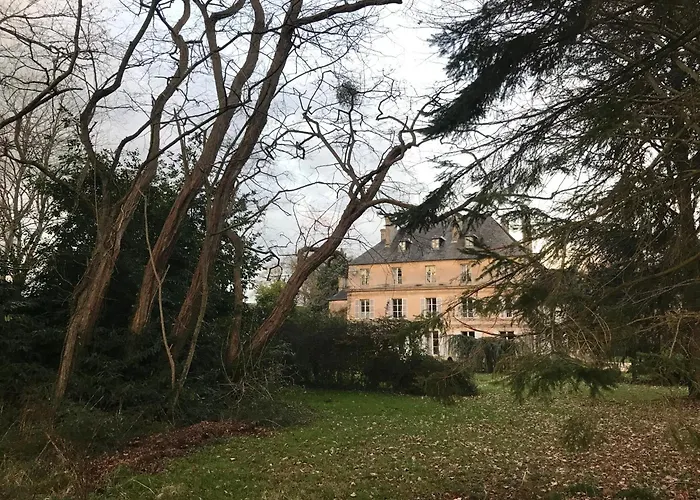 Chateau De Goville Bed & Breakfast 3*