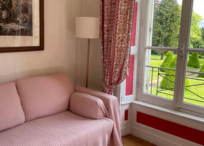 Chateau De Goville فندق مبيت وإفطار Le Breuil-en-Bessin