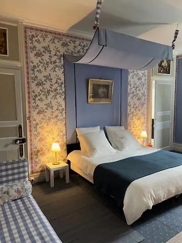 Bed & Breakfast Chateau De Goville 3*