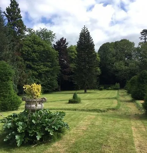 Bed & Breakfast Chateau De Goville 3*